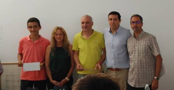 37138643_2183379095241651_901962223289630720_n